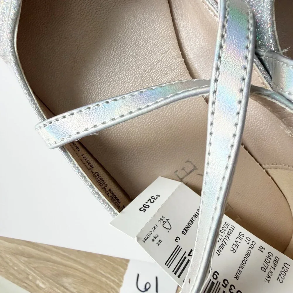 The Children’s Place Silver Glitter Mary Jane Flats Strap Dress Shoes NWT 11